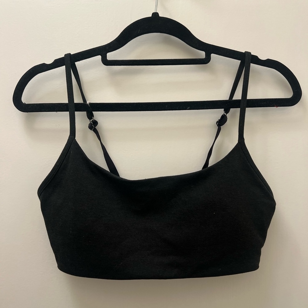 Vuori Halo essential bra LIKE NEW